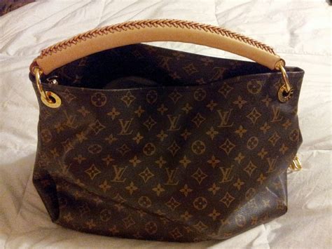 louis vuitton artsy mm fake